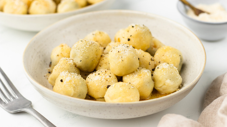 bowl of stuffed gnocchi