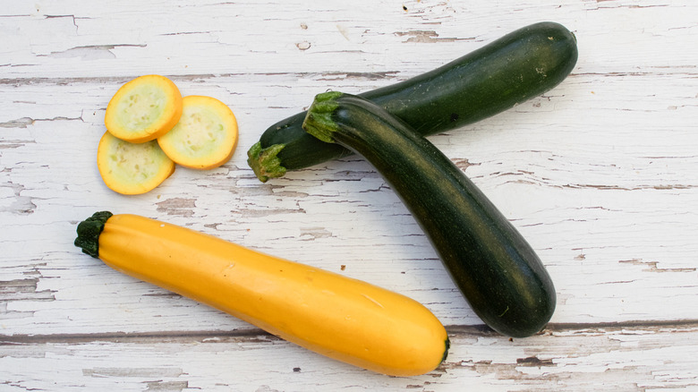 green and yellow squash