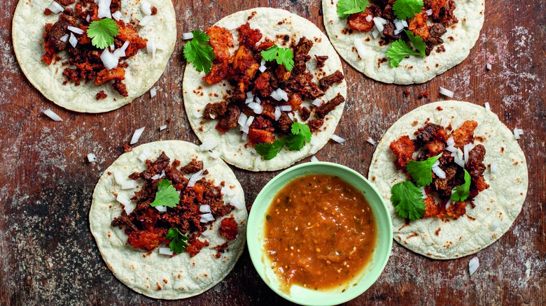 a plate of tacos