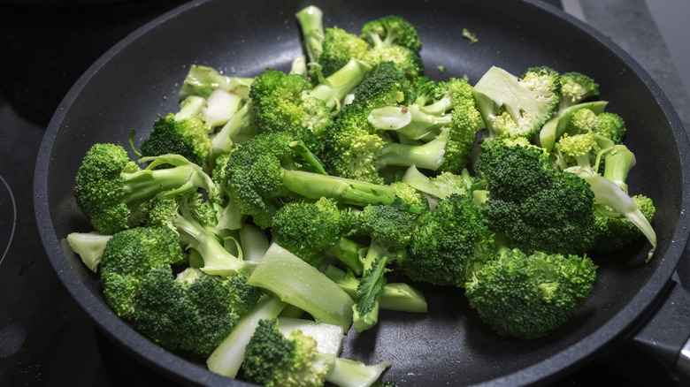 Broccoli in pan