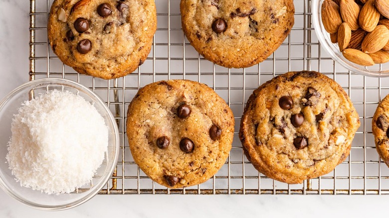 cookies on cooling rack 