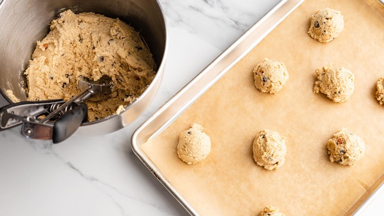 dough scoops on baking sheet