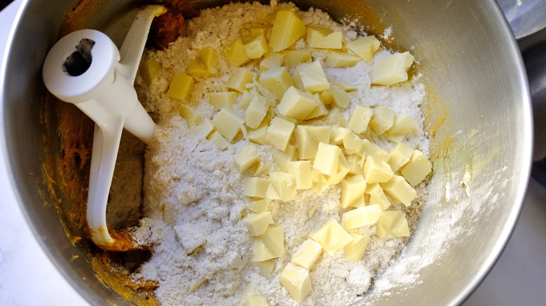 butter, sugar in mixing bowl