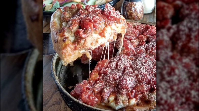 Uno Pizzeria deep-dish pizza