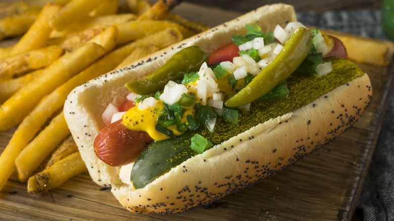 Chicago hot dog