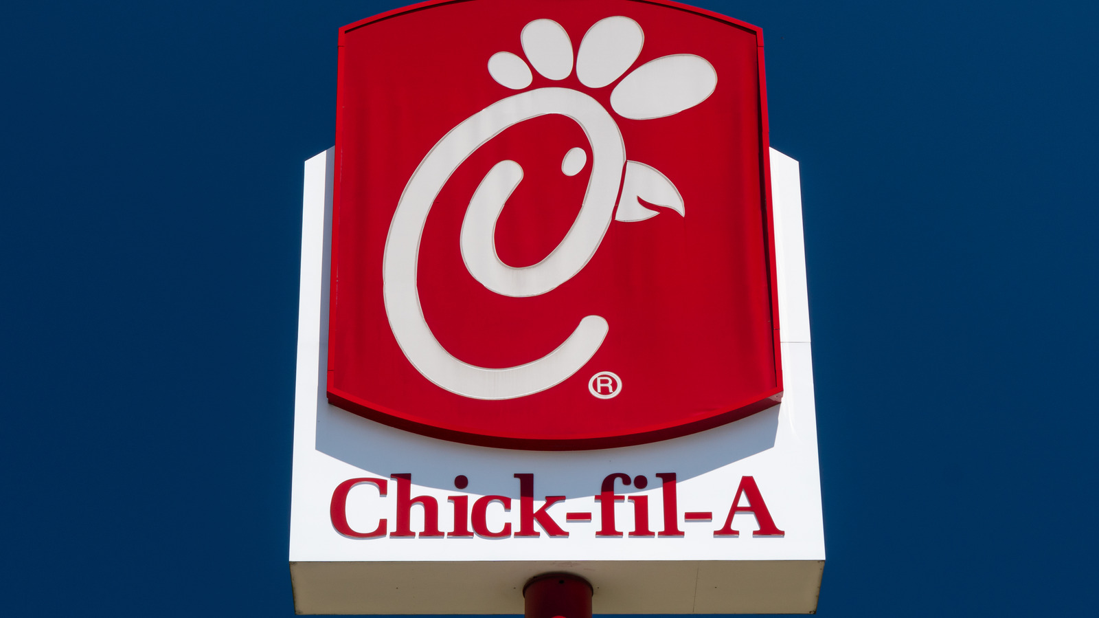 Chick-Fil-A Fans Are Freaking Out Over This Realistic Fast Food Wedding ...