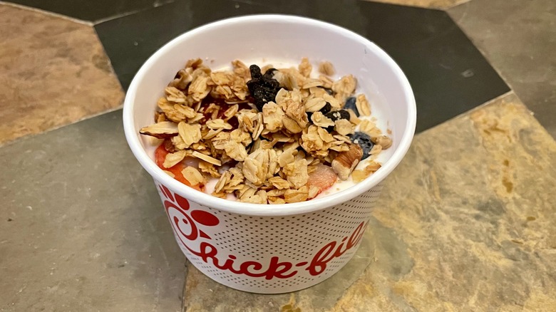 granola and yogurt