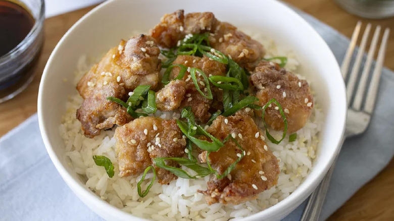 Battered chicken pies with rice