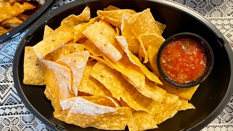 Applebee's chips and salsa appetizer