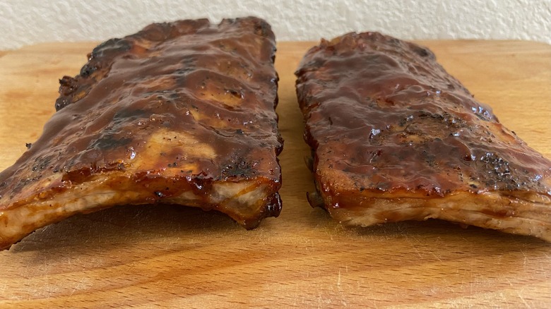 closeups of both ribs