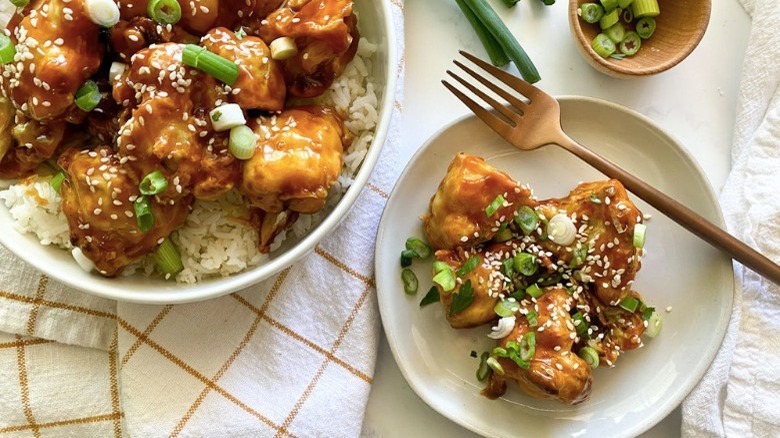 cauliflower chunks with sesame seeds