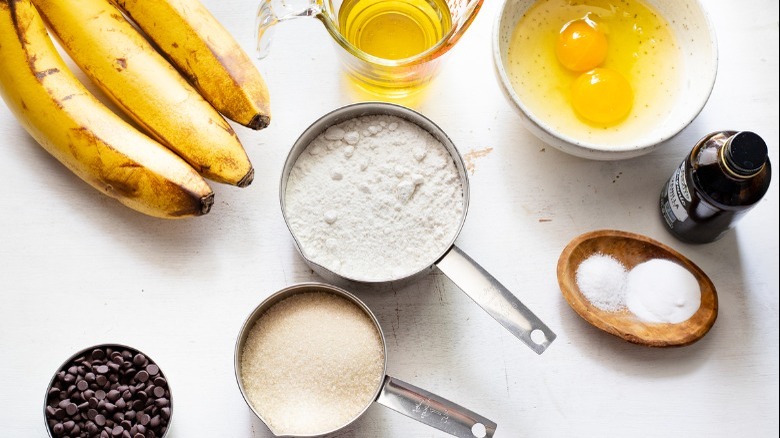 chocolate chip banana bread ingredients