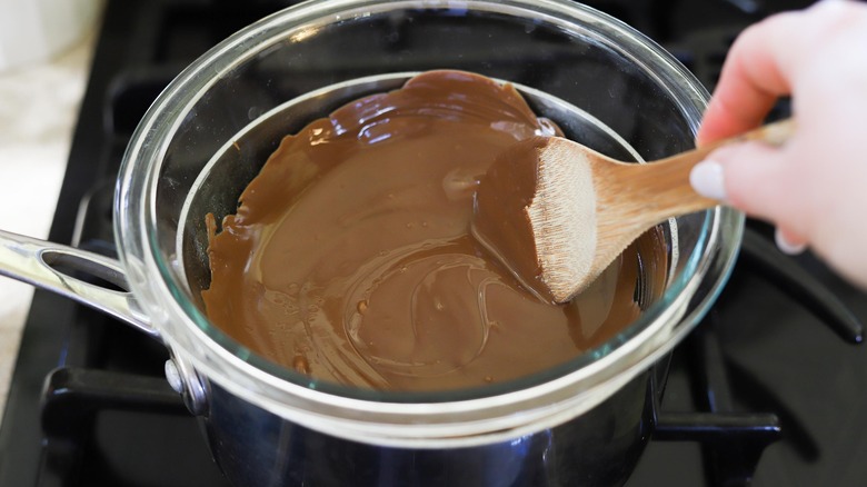 melted chocolate in bowl 