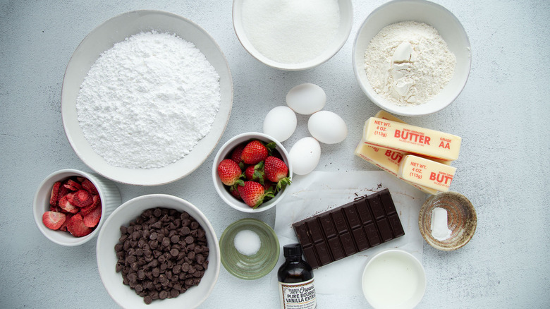 chocolate strawberry brownie ingredients