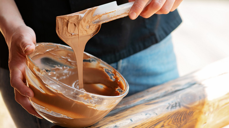 melted chocolate bowl spatula 