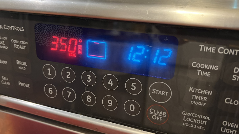 oven preheat display setting 350