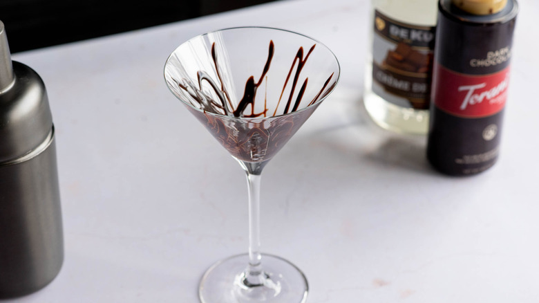 martini glasses drizzled with chocolate