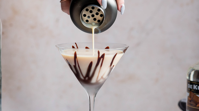 chocolate martini cocktails served