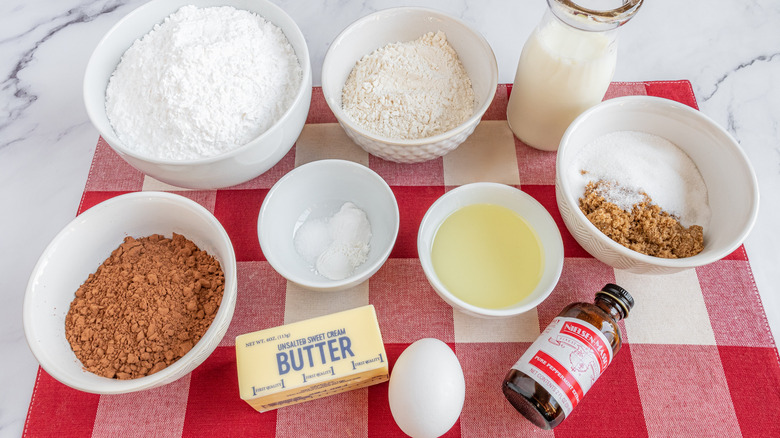 ingredients for chocolate peppermint cupcakes