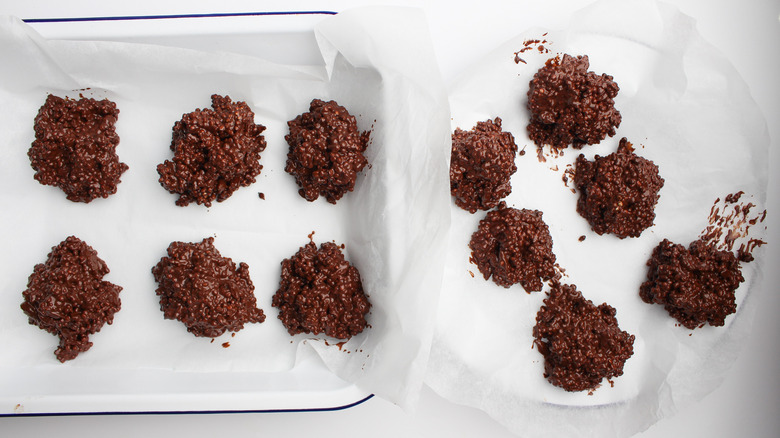 quinoa bites on a tray 