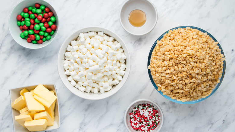 Christmas Rice Krispie Treats ingredients