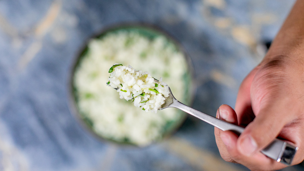 eating cilantro lime rice recipe