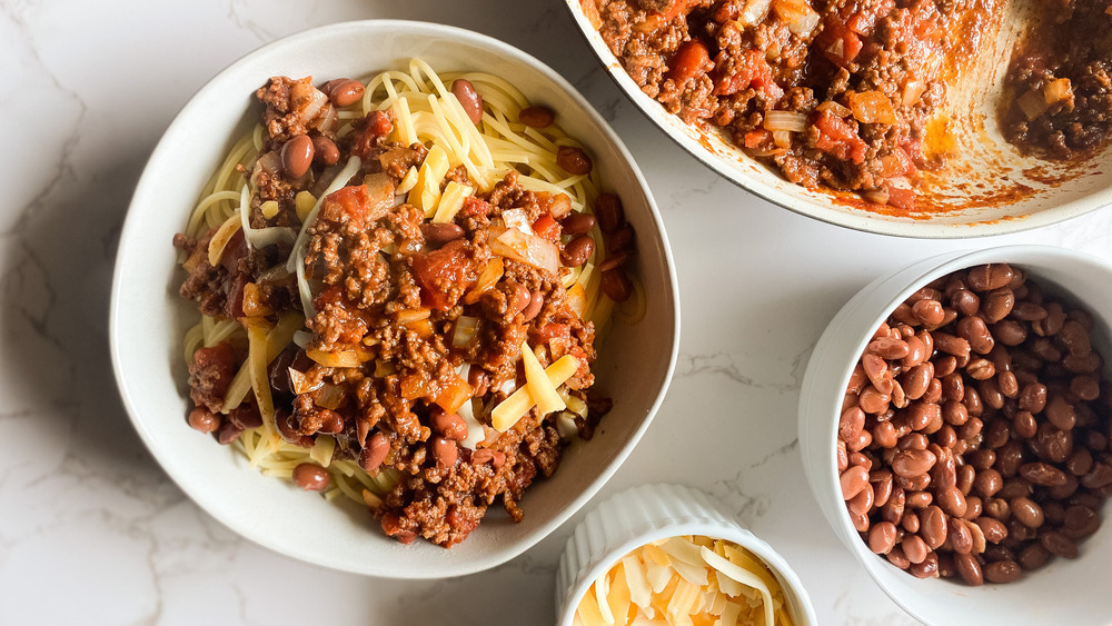 cincinnati chili served