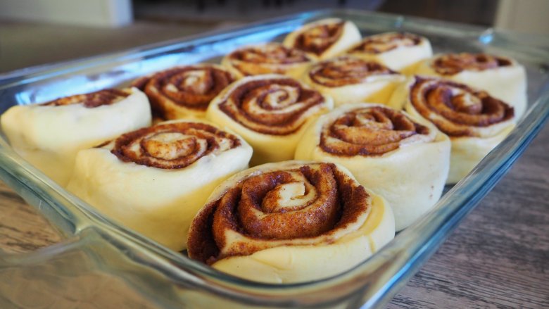 can you freeze cinnamon rolls