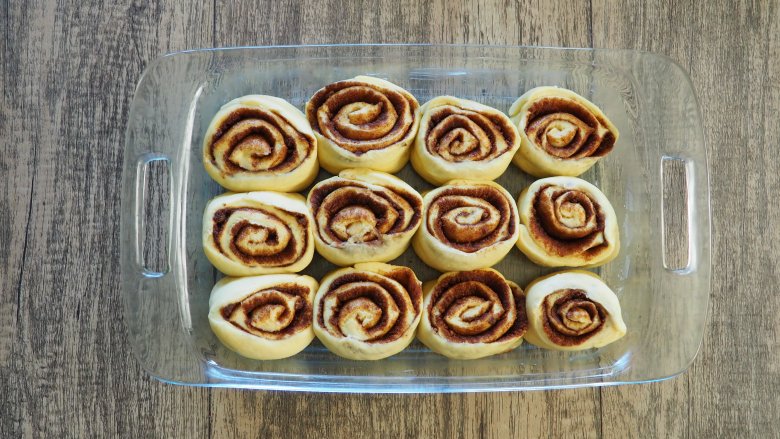 how to make cinnabon cinnamon rolls