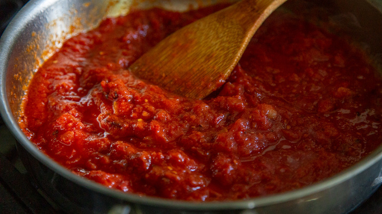 spicy tomato sauce in pan