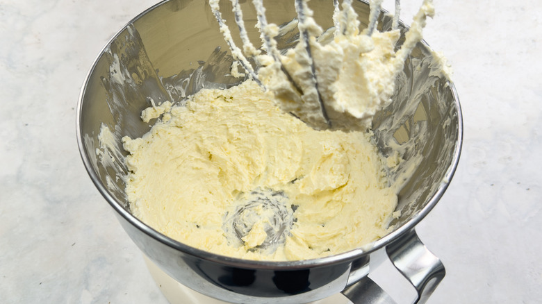 cream cheese frosting in bowl