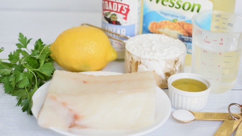 fresh cod with parsley, lemon, olive oil, and flour