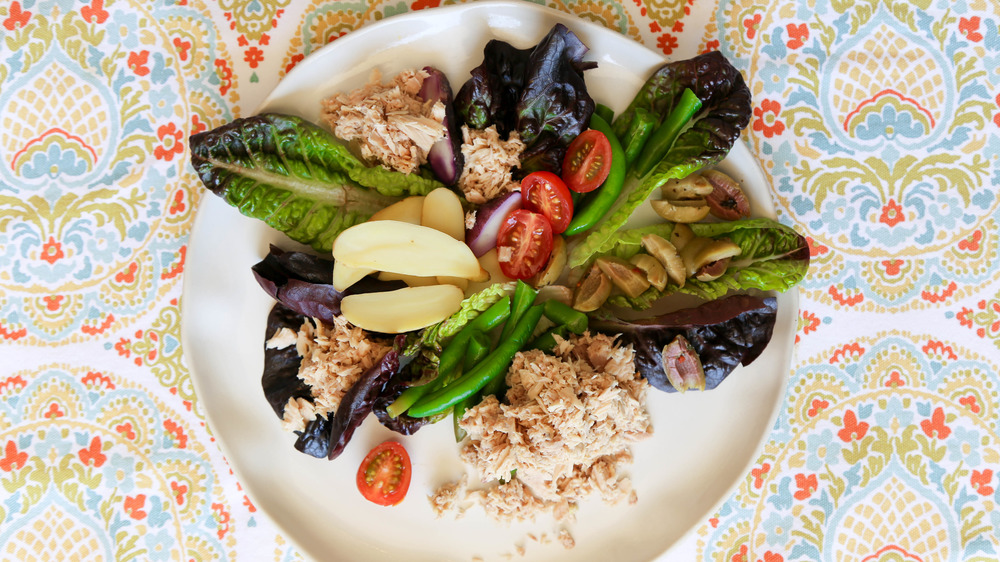 nicoise salad on plate