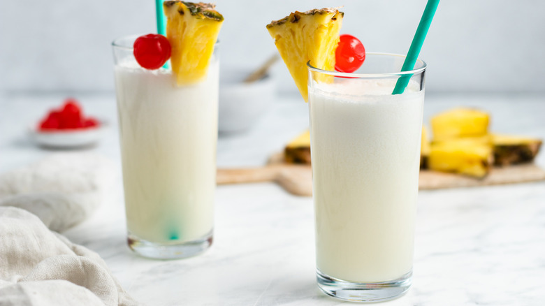 piña colada in glasses 