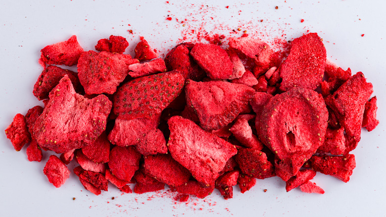 Freeze dried strawberries 