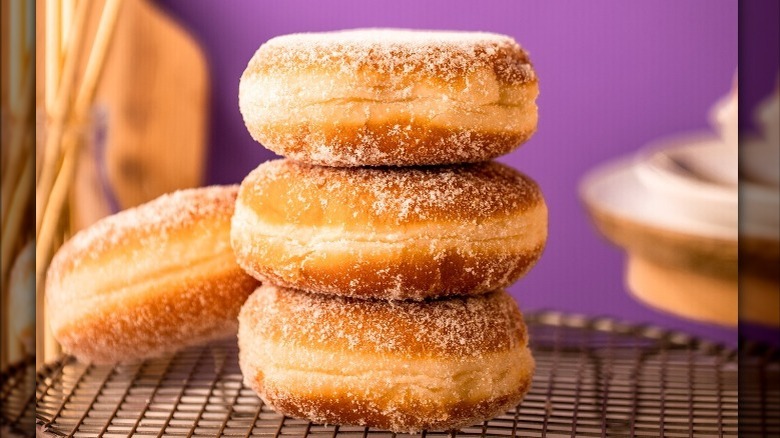 Gloria Jean's doughnuts