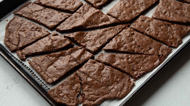 brownie brittle pieces