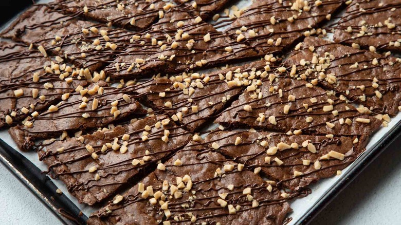 brownie brittle with toffee bits