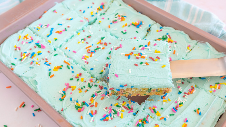 funfetti cookie bars