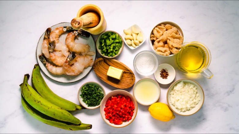 ingredients for shrimp mofongo