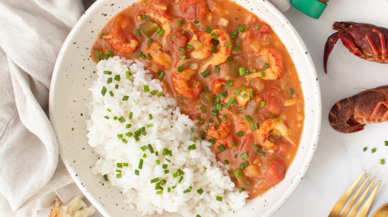 Etouffee and rice in bowl