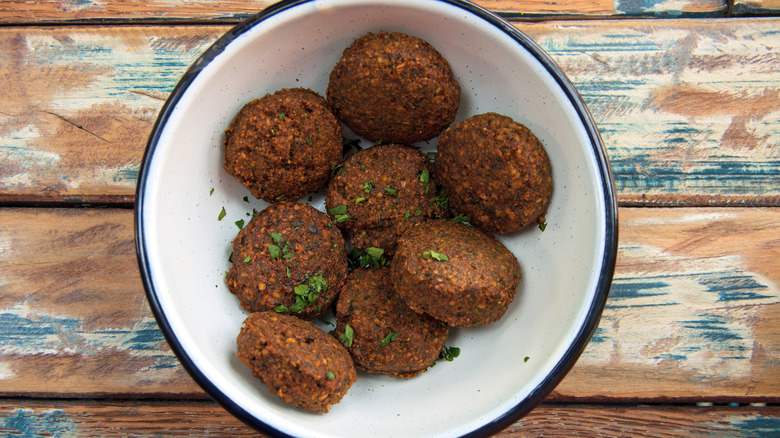 bowl of fried falafel