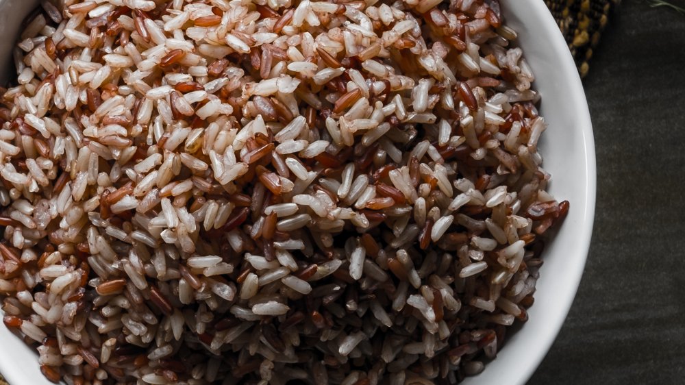 Plain brown rice in a bowl