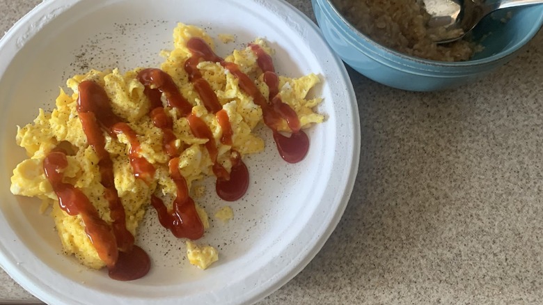 Scrambled eggs with ketchup