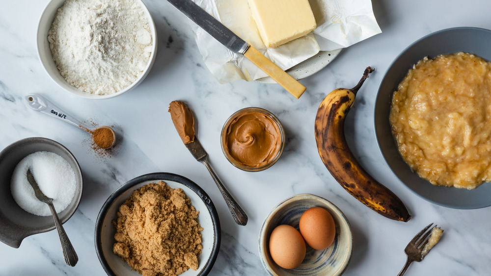 all ingredients for cookie butter banana bread