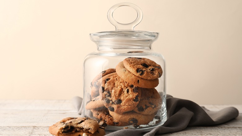 Cookie Jars Are As American As Apple Pie (And They're Coming Back)