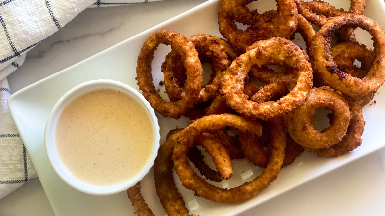 Copycat Burger King zesty sauce on plate 