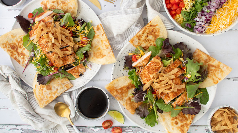 quesadilla chicken salad bowls