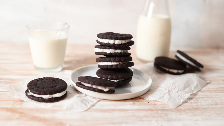 homemade oreo cookies