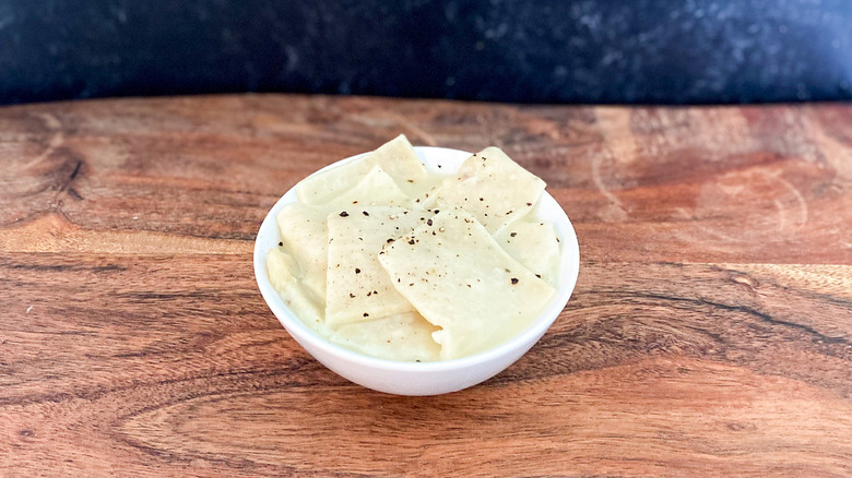 dumplings in bowls 